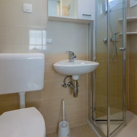 Tatil parkı Mobile Homes Pine Tree