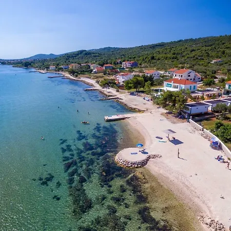 Tatil parkı Mobile Homes Pine Tree