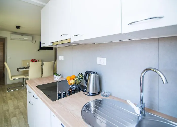 Mobile Homes Pine Tree פארק נופש