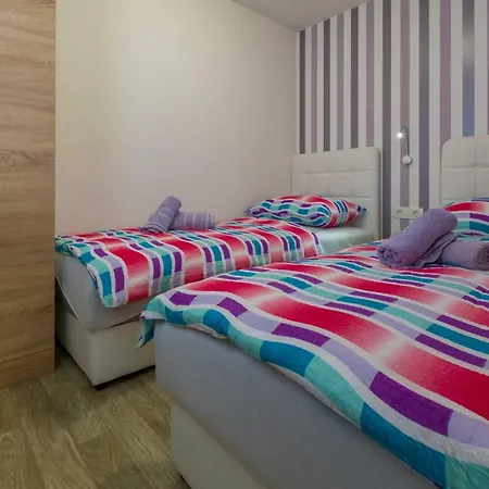 Mobile Homes Pine Tree דוברופוליינה