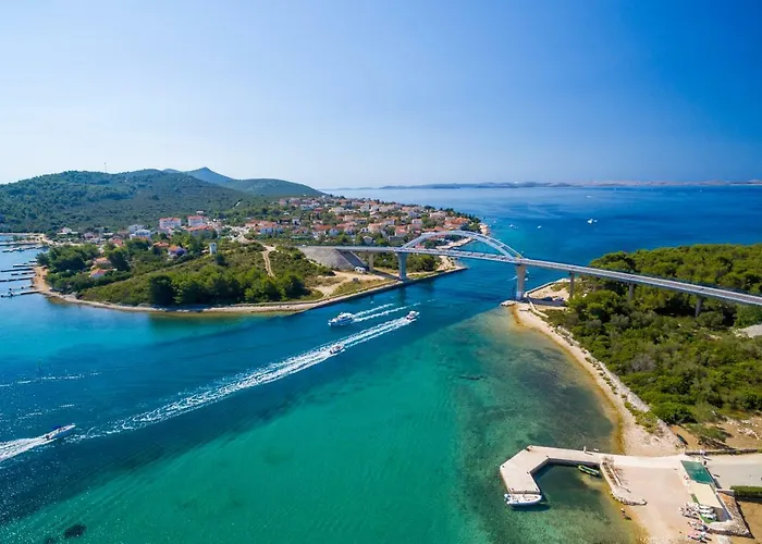 Mobile Homes Pine Tree